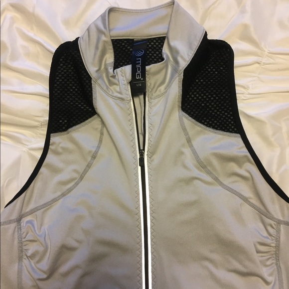 MPG workout vest - Picture 4 of 4